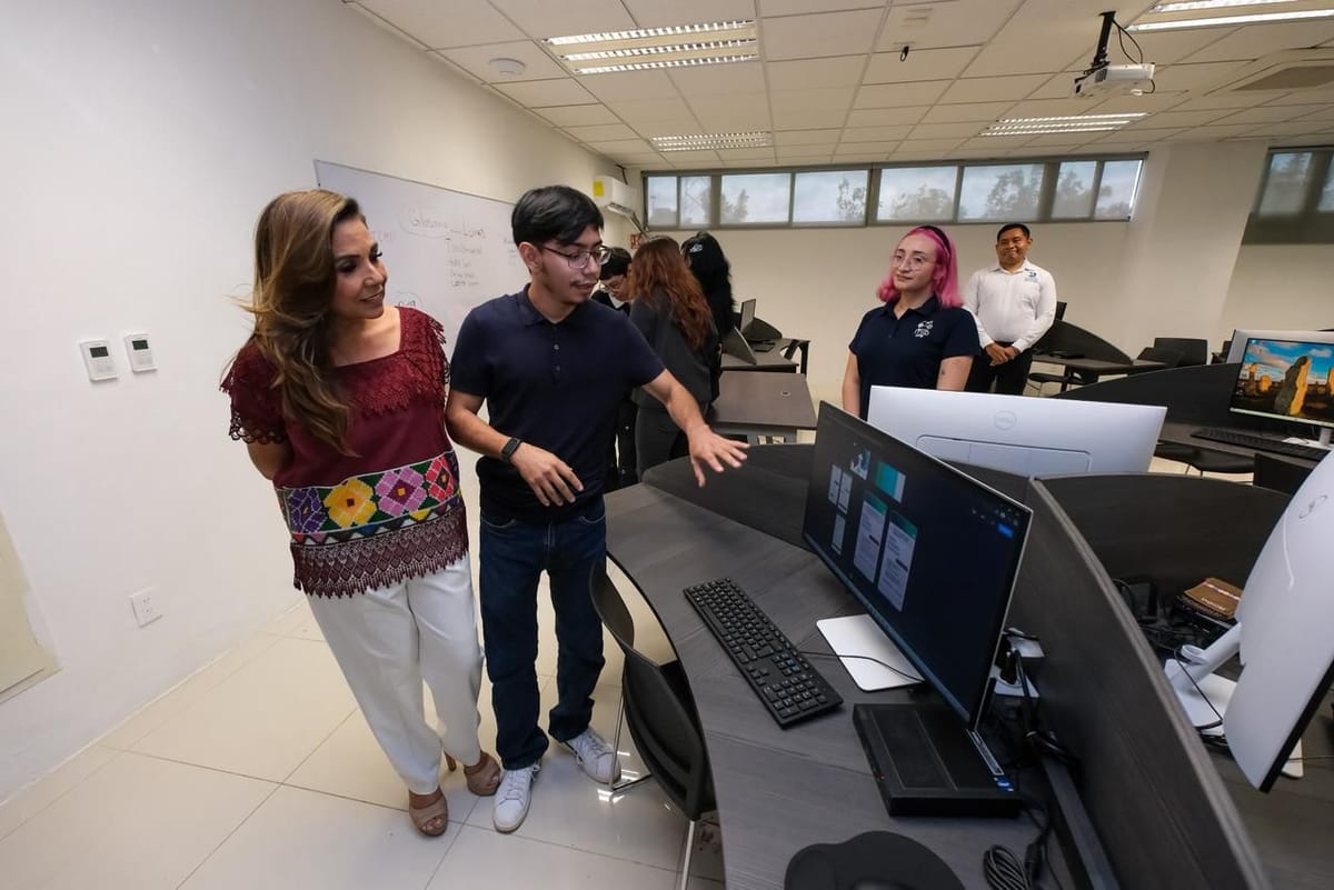 Dotan de tecnología creativa a estudiantes de Bacalar