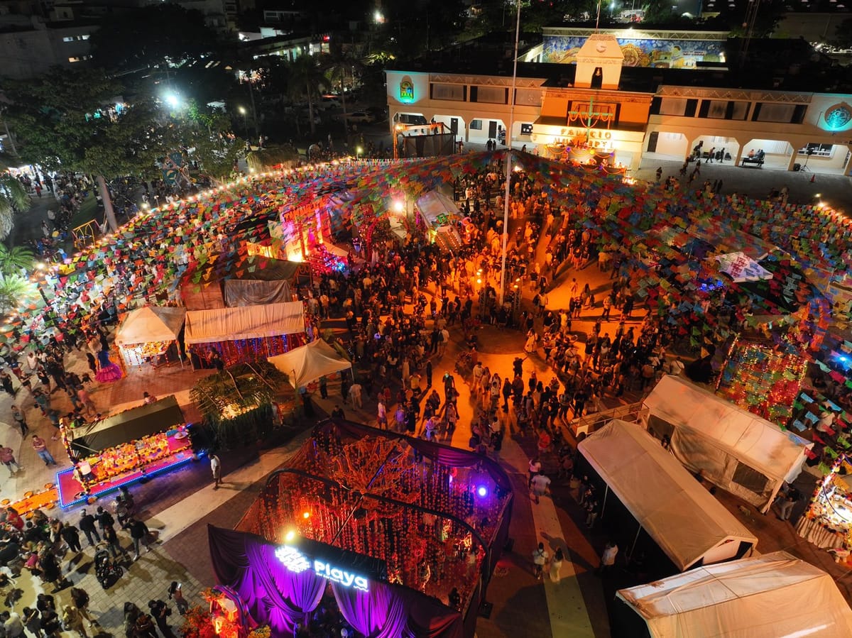 Genera interés el Janal Pixán en Playa del Carmen